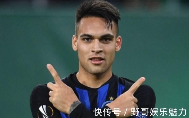 而是那种萌 而是那种萌